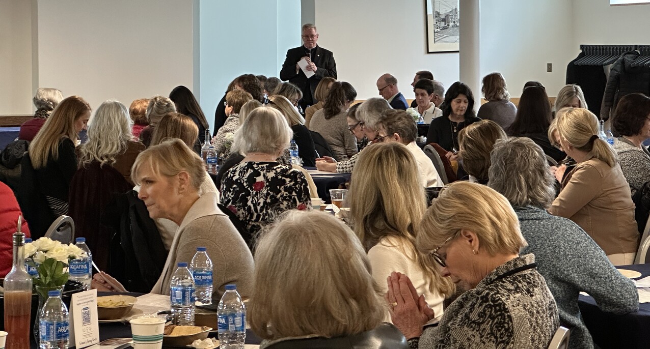 Women’s Giving Circle gathers for Mass, Lenten lunch