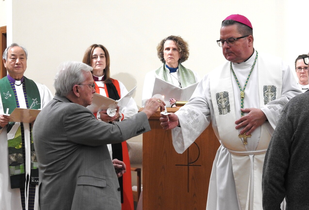 Bishop Woost participates in ecumenical worship service for Christian unity