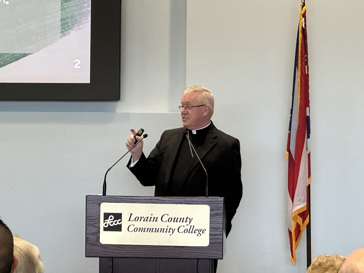 Bishop Woost outlines Jubilee Year of Hope at First Friday Forum of Lorain County program