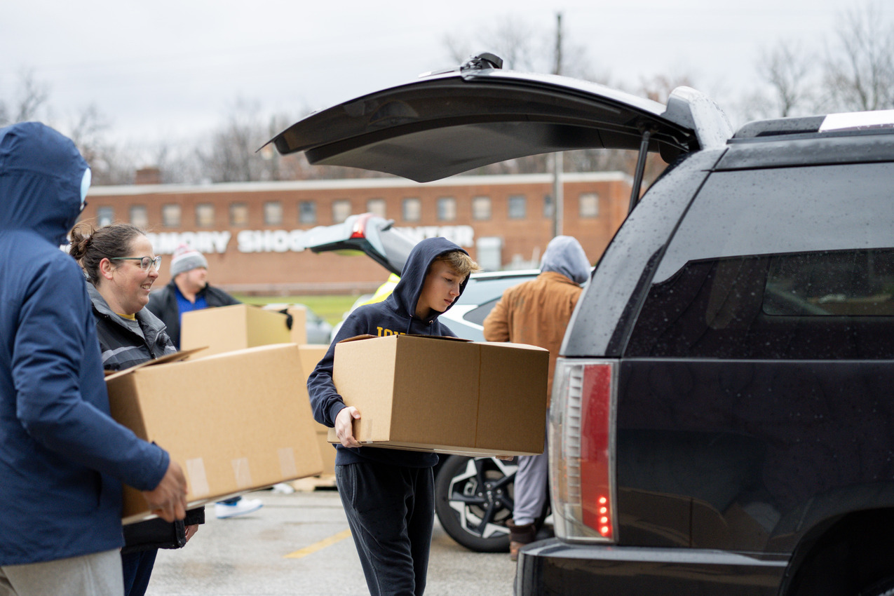 Catholic Charities prepares to deliver 12,000 free Thanksgiving meals to community members in need 