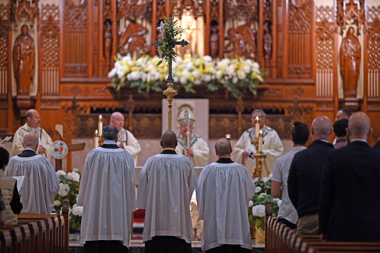 Faithful gather at cathedral for Mass of thanksgiving for Pope Leo XIV
