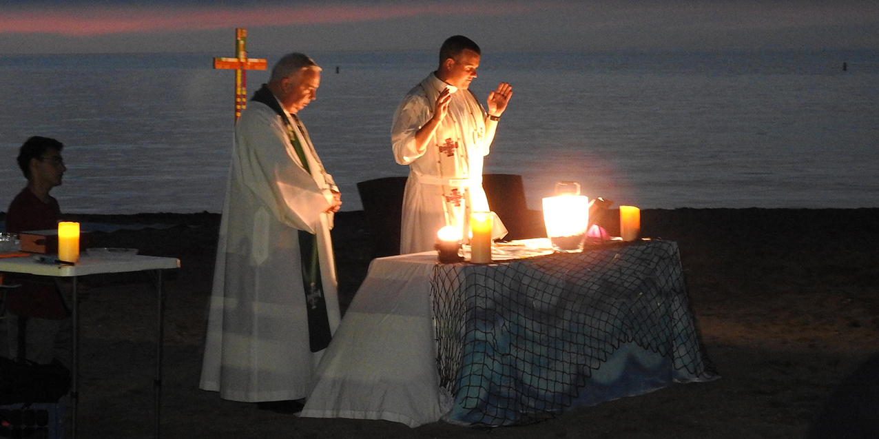 Sultry summer night rally helps teens fan the flame of their faith