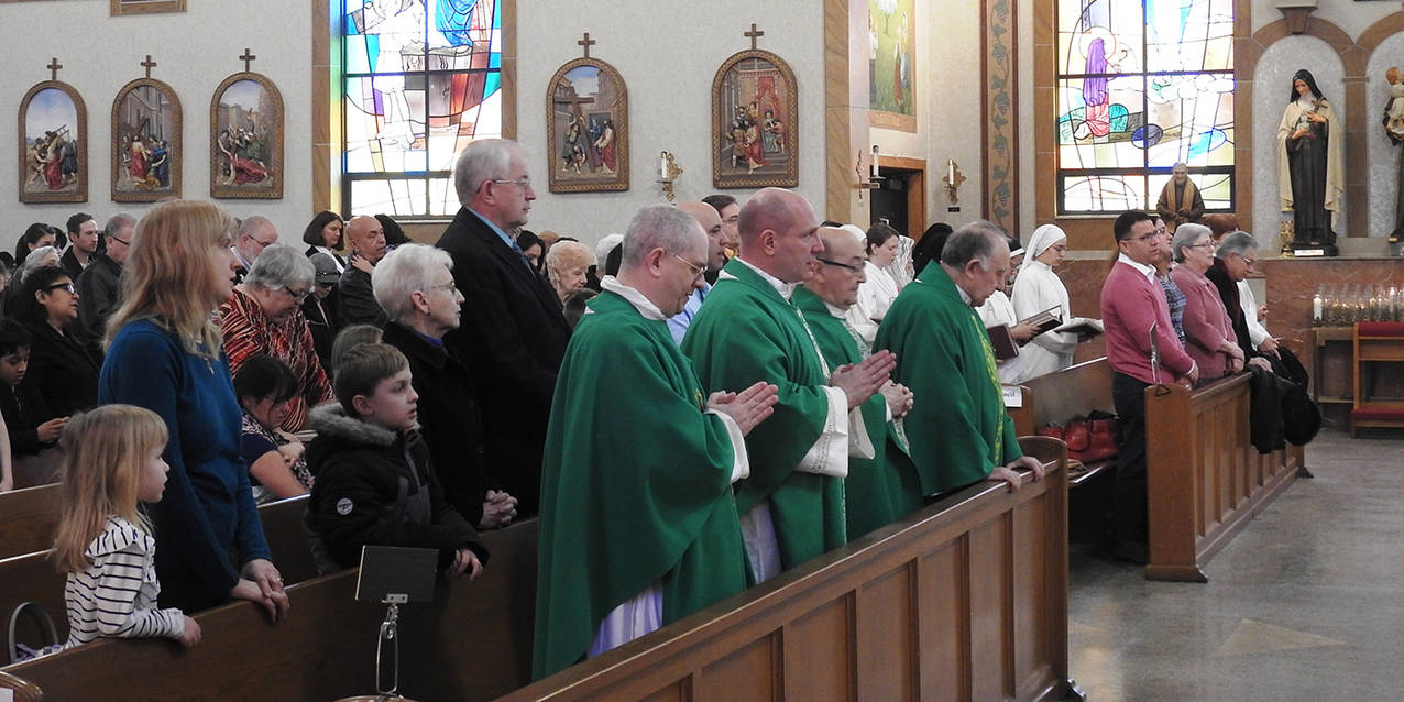 Father Joseph Eddy installed as Our Lady of Mount Carmel West pastor