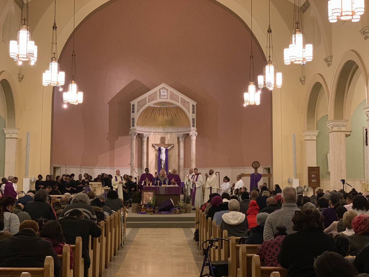 Hundreds celebrate the joy of Christ’s mercy as 2019 Collaborative African American Lenten Revival begins