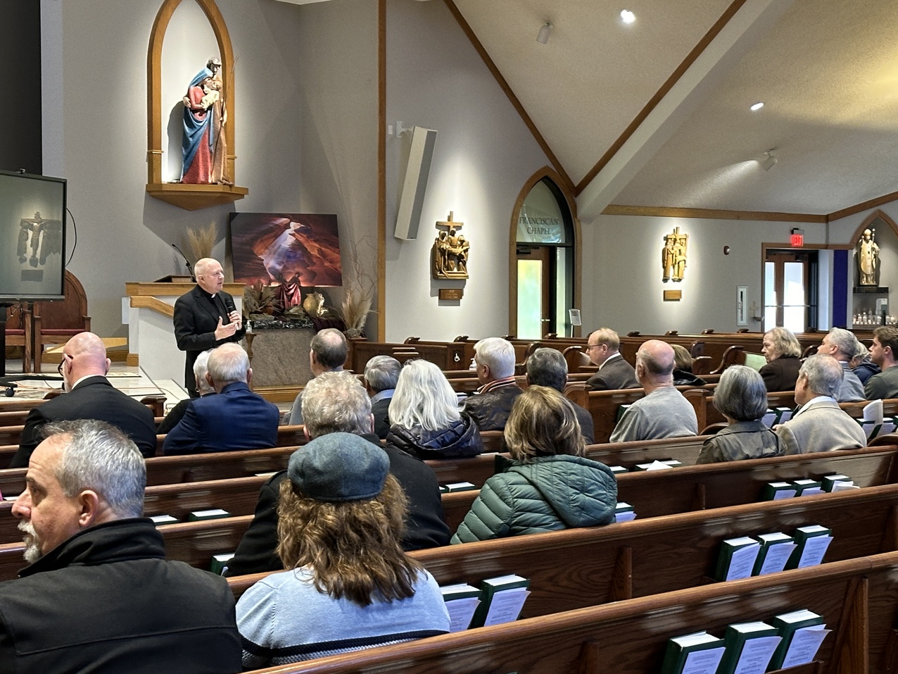 Grbac, Kyle talk faith, football to St. John the Evangelist Leadership Guild  