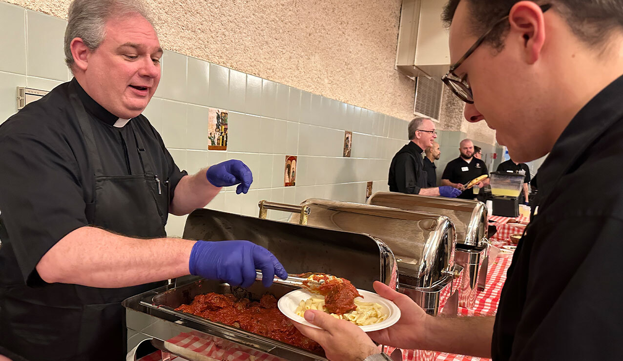 Novemberfest Italian dinner, fundraiser draws big crowd to Center for Pastoral Leadership 
