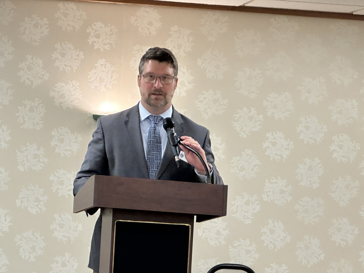 Bishop, superintendent share education good news with pastors, principals