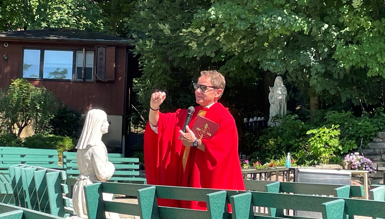 Grandparents’ ministry begins spreading throughout diocese