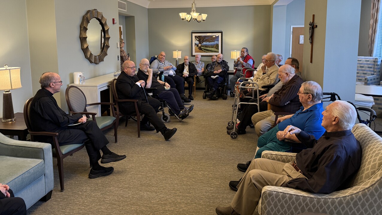 Bishop brings Advent message of hope to Regina Health Center residents