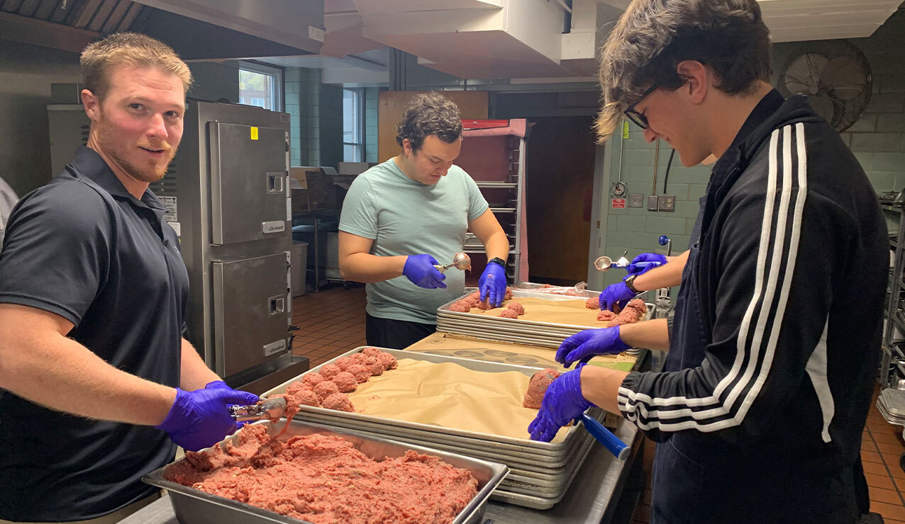 Novemberfest Italian dinner, fundraiser draws big crowd to Center for Pastoral Leadership 