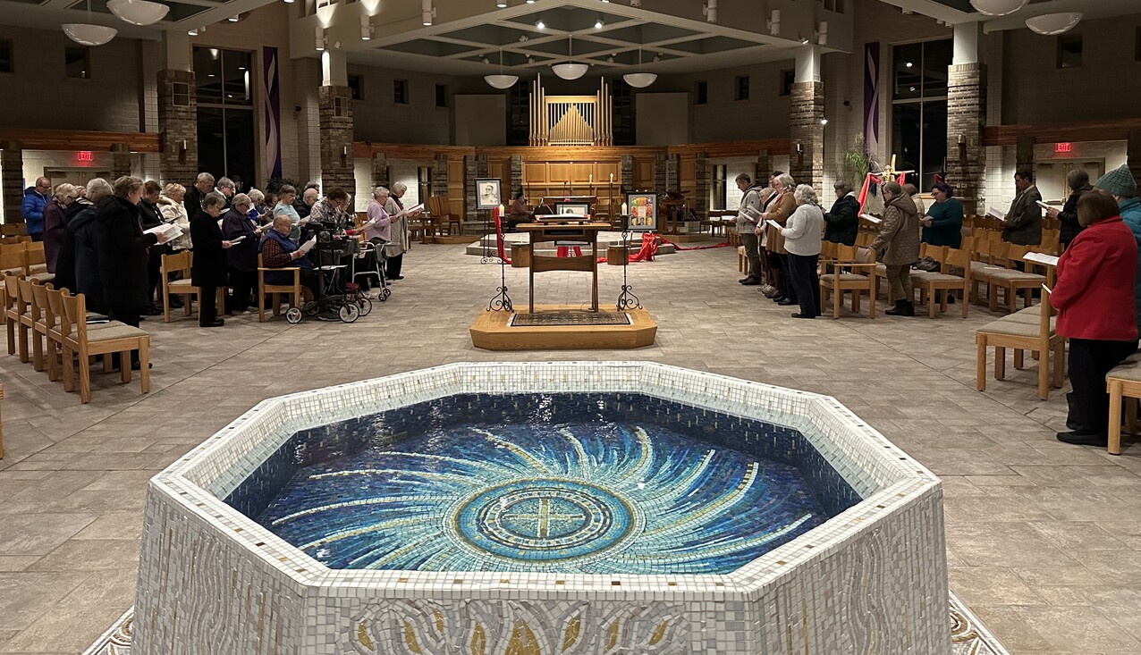 Church of the Resurrection hosts prayer service remembering El Salvador martyrs