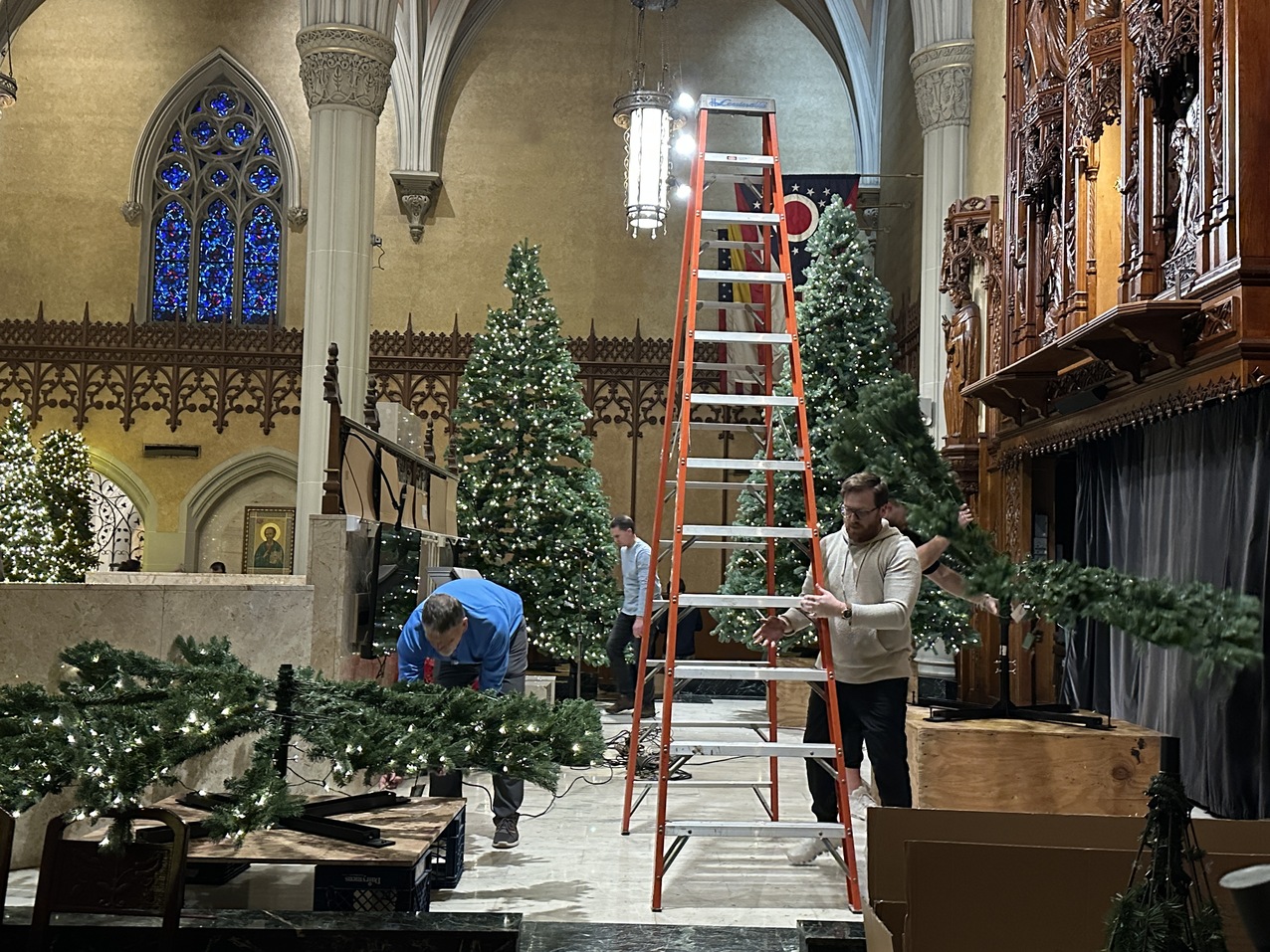 Cathedral, TV Mass and confession schedules announced for Christmas season