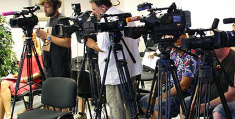 Press conference2